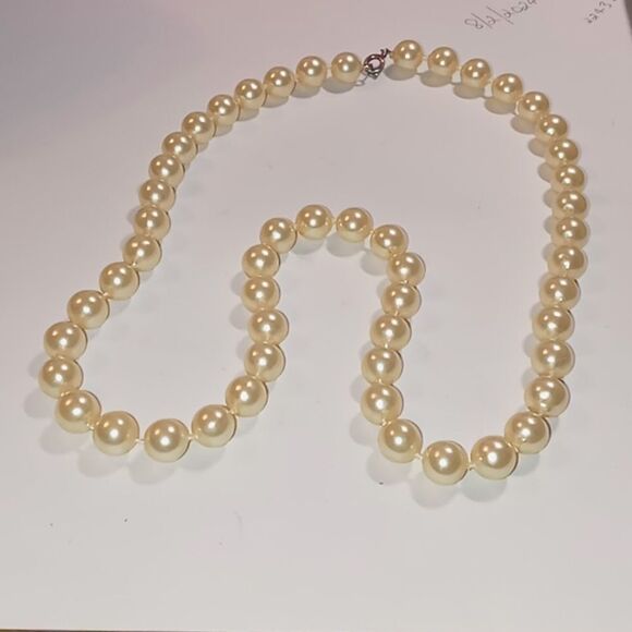 "Pearl" necklace - Picture 1 of 3